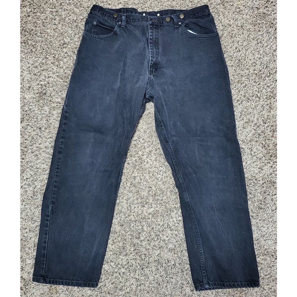 Wrangler relaxed fit mens 40x30 black faded jeans Suspender buttons - Picture 8 of 8
